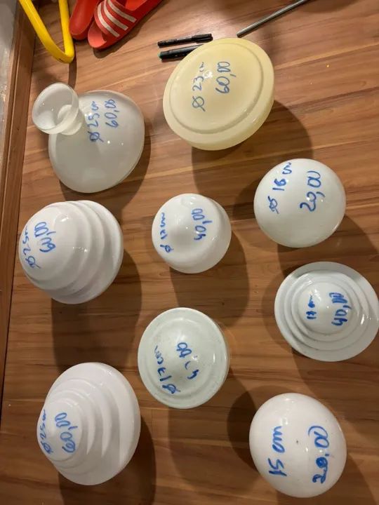 Globos e Cupulas e lustres, variados, antigos, opalina, bico de jaca - Foto 2