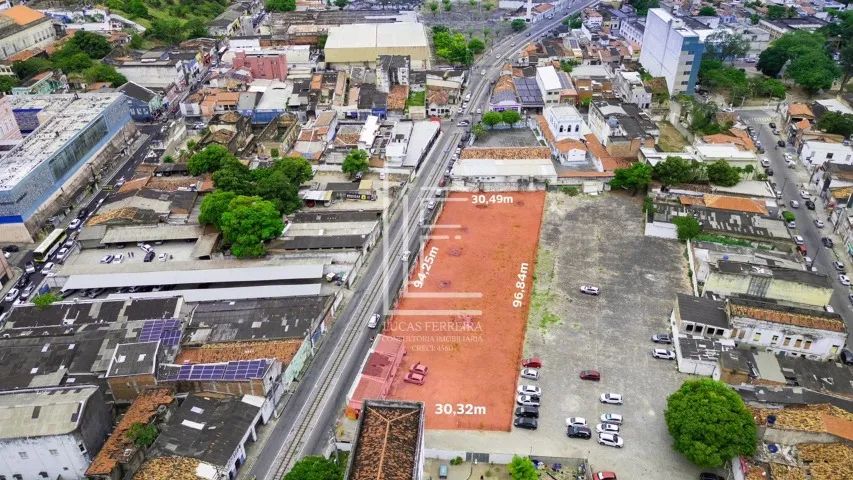 Área de 3.000m² comercial no Centro próximo a linha do trem, lojas americanas e prefeitura - Foto 2