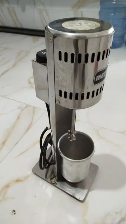 Máquina de milck shake Industrial - Usado - Excelente Estado - Foto 3