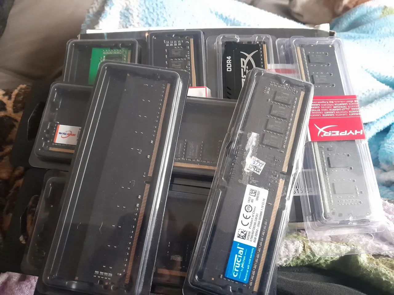 Memórias RAM DDR4 3x8Gb E 2x4Gb   LEIA - Foto 3