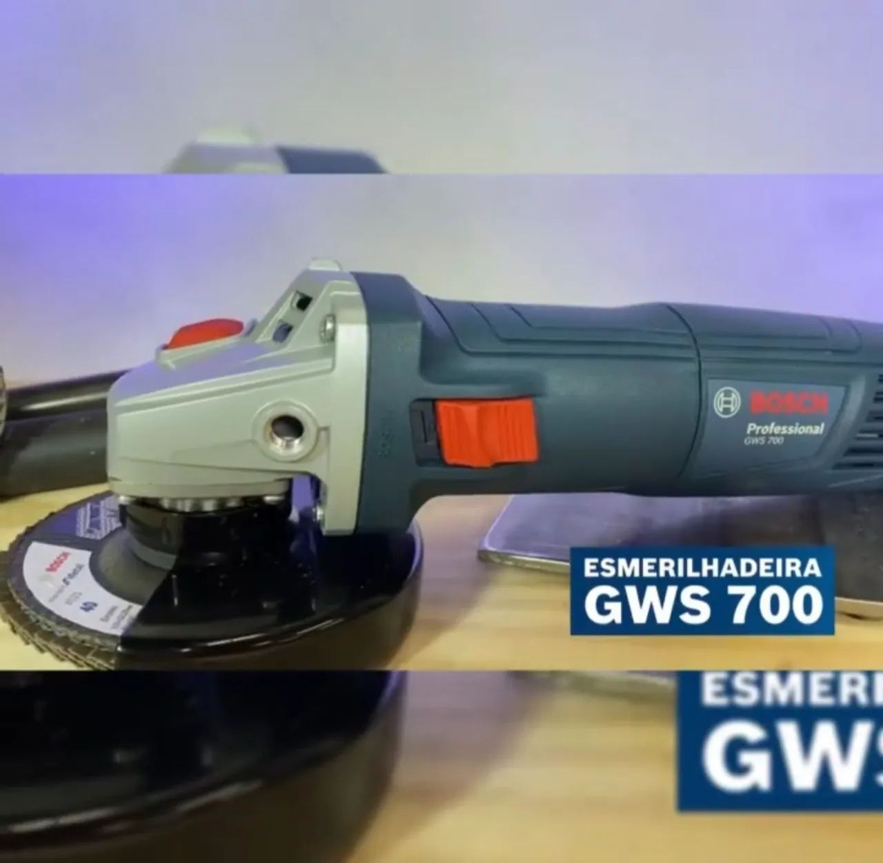Esmerilhadeira Bosch GWS 700 - profissional