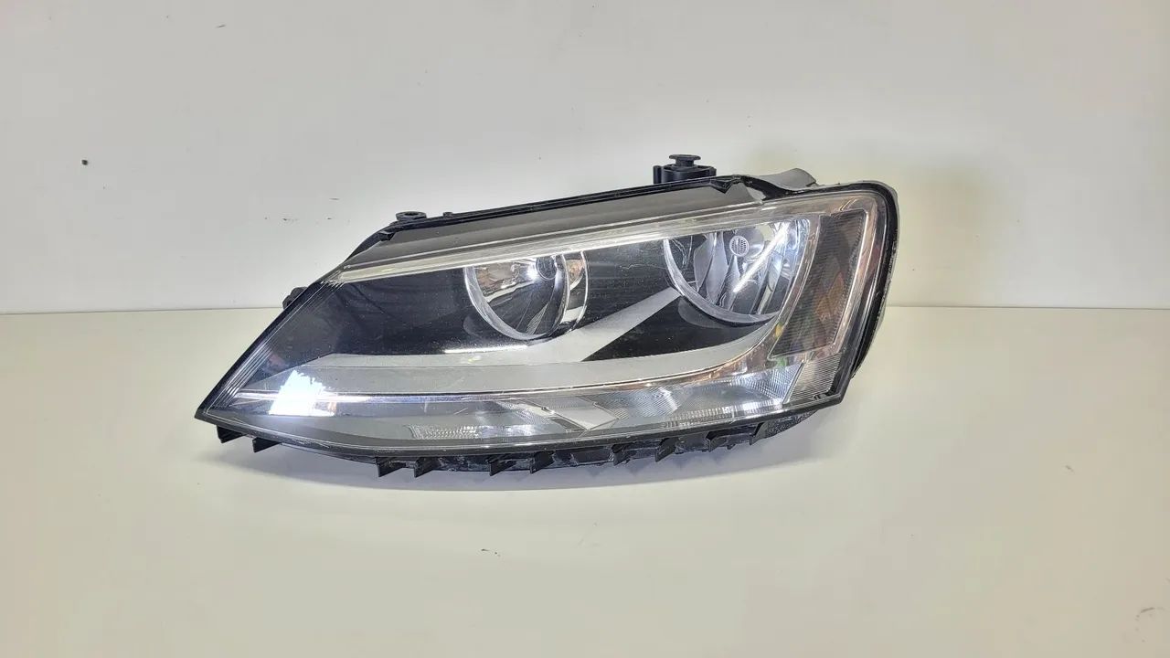 Farol jetta 12/15