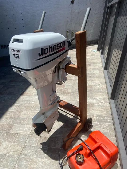 Motor de popa Johnson 2 tempos + MotorGuide + Tanque de Combustível - Foto 5
