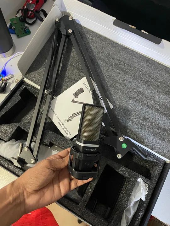 Microfone gamer Rgb  - Foto 2