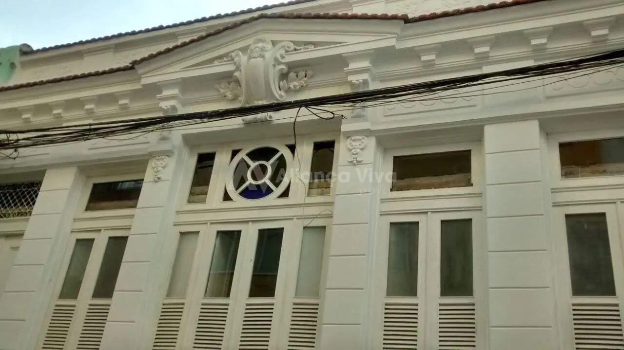 Catete | Casa 5 quartos, sendo 1 suite