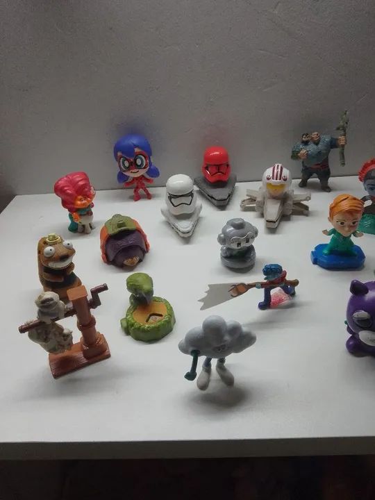 Lote de brindes antigos mac Donalds e burguer king  - Foto 6