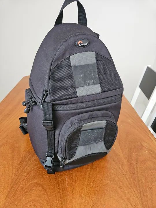 Mochila Lowepro Slingshot 200AW