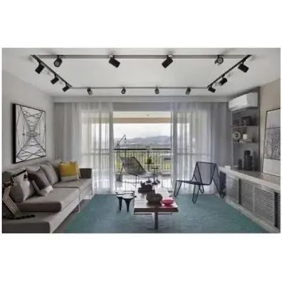 Trilho de Spot instalado 