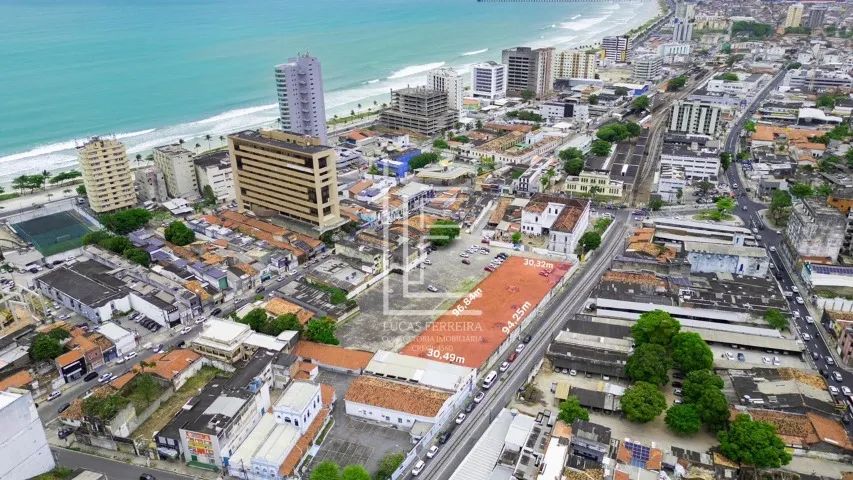 Área de 3.000m² comercial no Centro próximo a linha do trem, lojas americanas e prefeitura