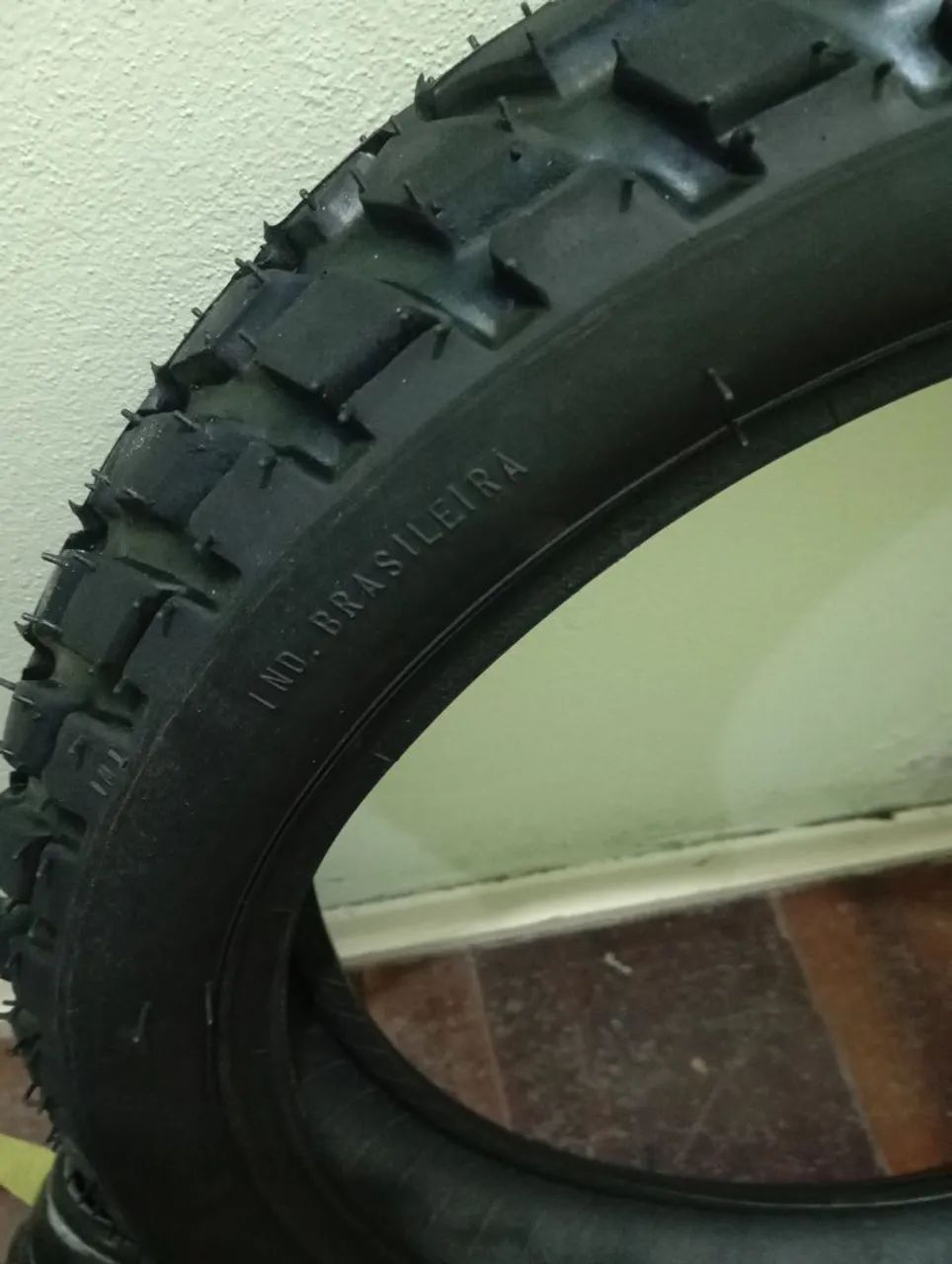 Pneu 120/80/18 - Foto 5