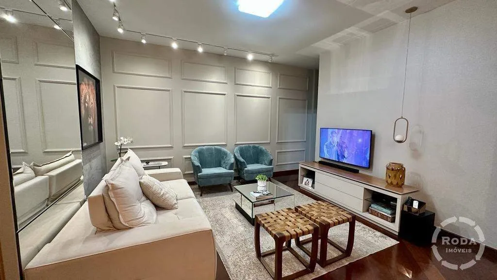 Apartamento próximo da praia a venda em Santos, localizado no bairro da Aparecida.