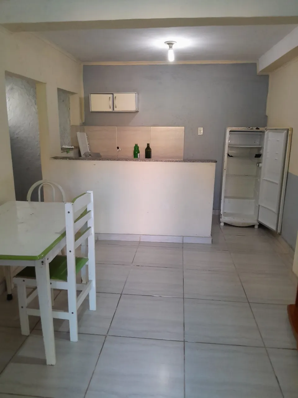 Casa para casal ou solteiros