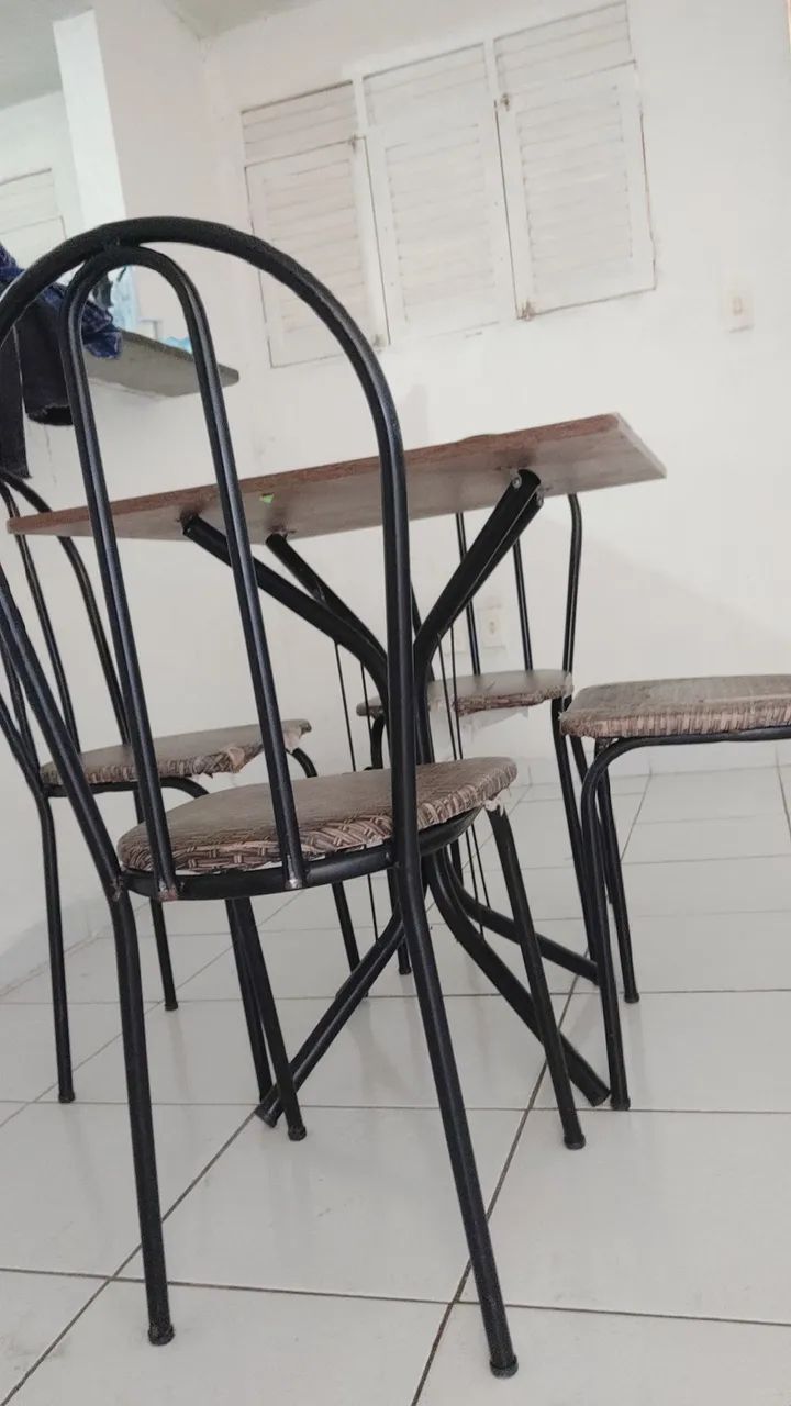 Conjunto de Mesa e Cadeiras para Jantar - Foto 2