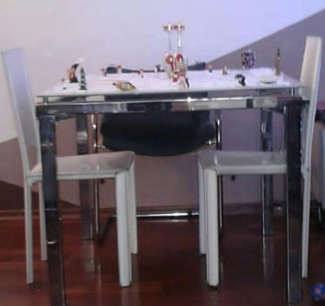 Mesa de Jantar  tampo vidro e aço cromado - Foto 2