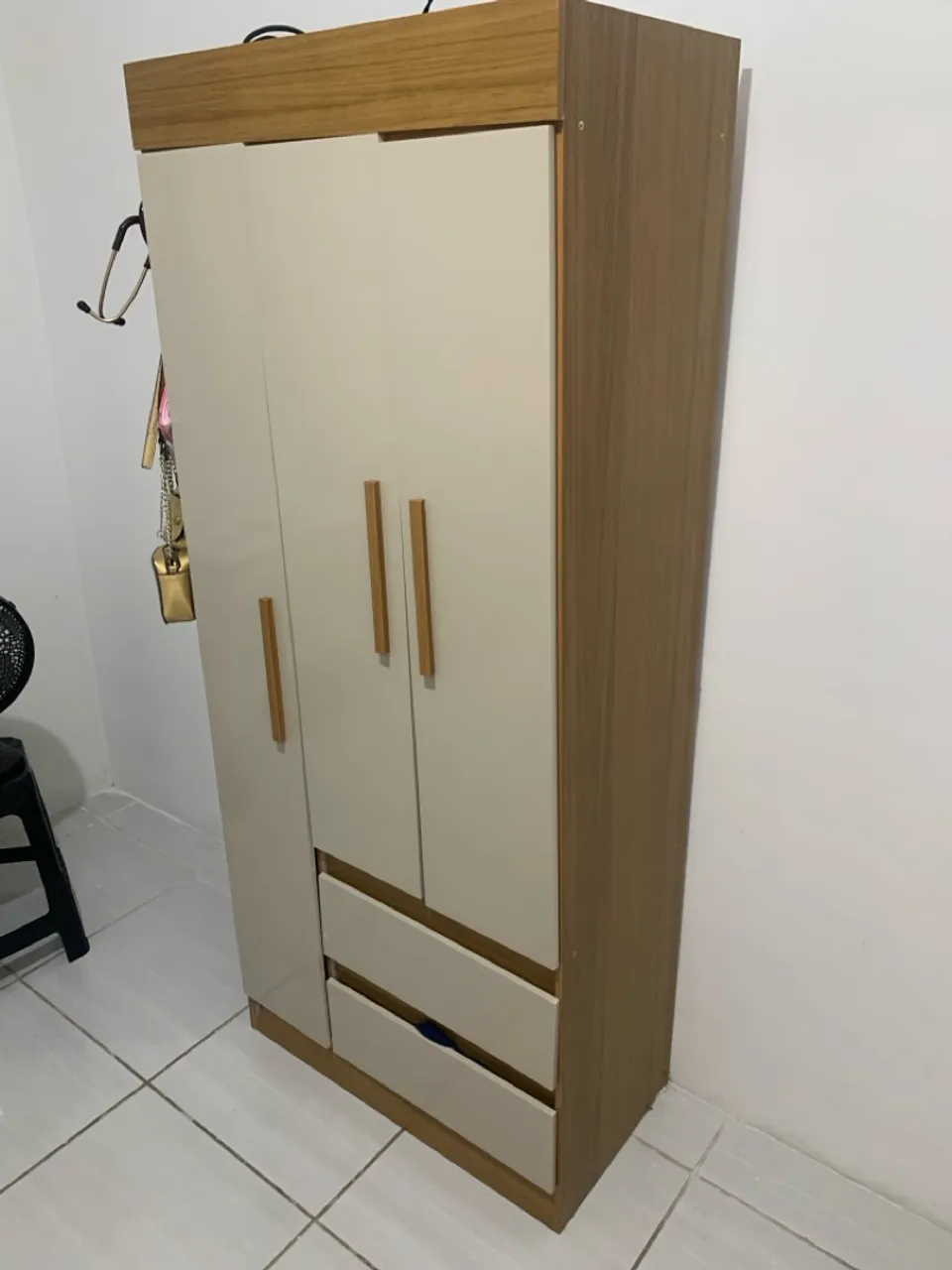 Guarda-Roupa Moderno e Funcional