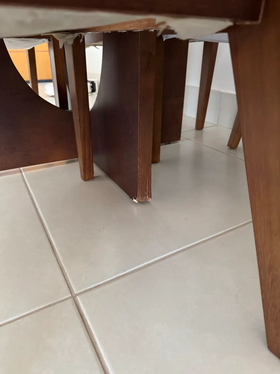 Square table 64209948460163122