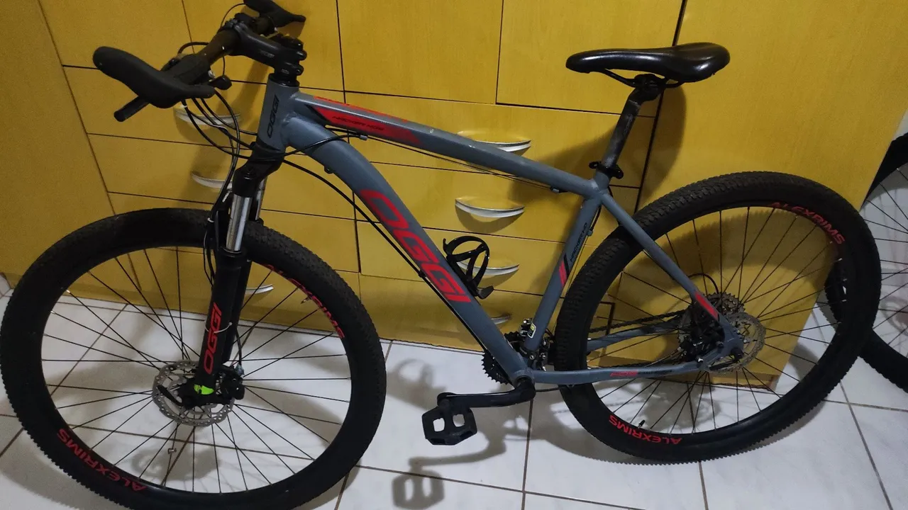 Bicicleta Oggi Big Wheel 7.0