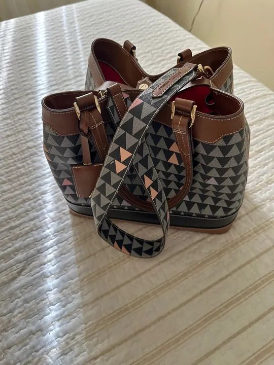 Bolsa de Ombro Triângulos SHUTZ