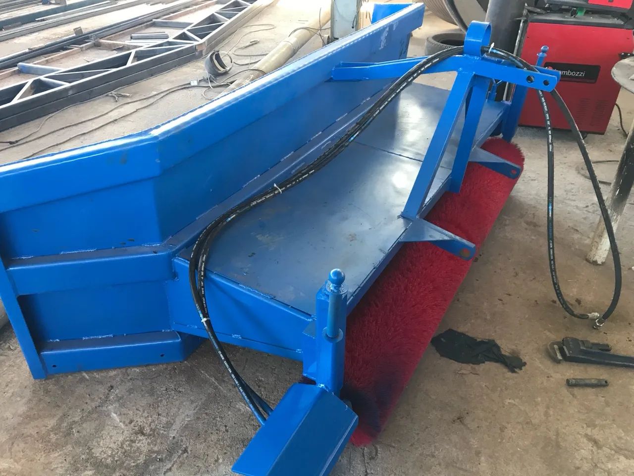 Juntador/varredor para café