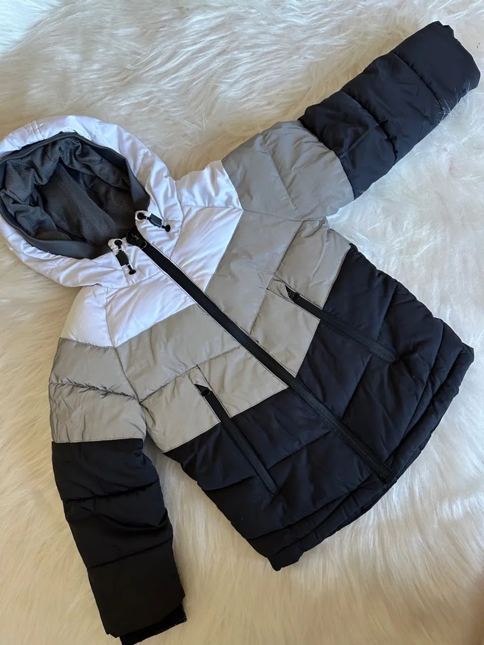 Casaco Infantil Color Block com Capuz