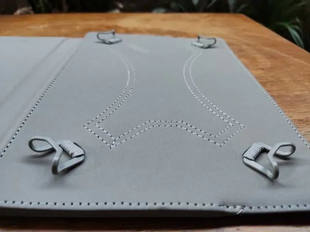 Capa Universal para Tablet - Preta, Nova - Foto 2