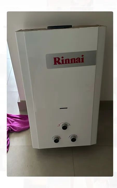 Aquecedor  Rinnai 20 litros em perfeito estado.