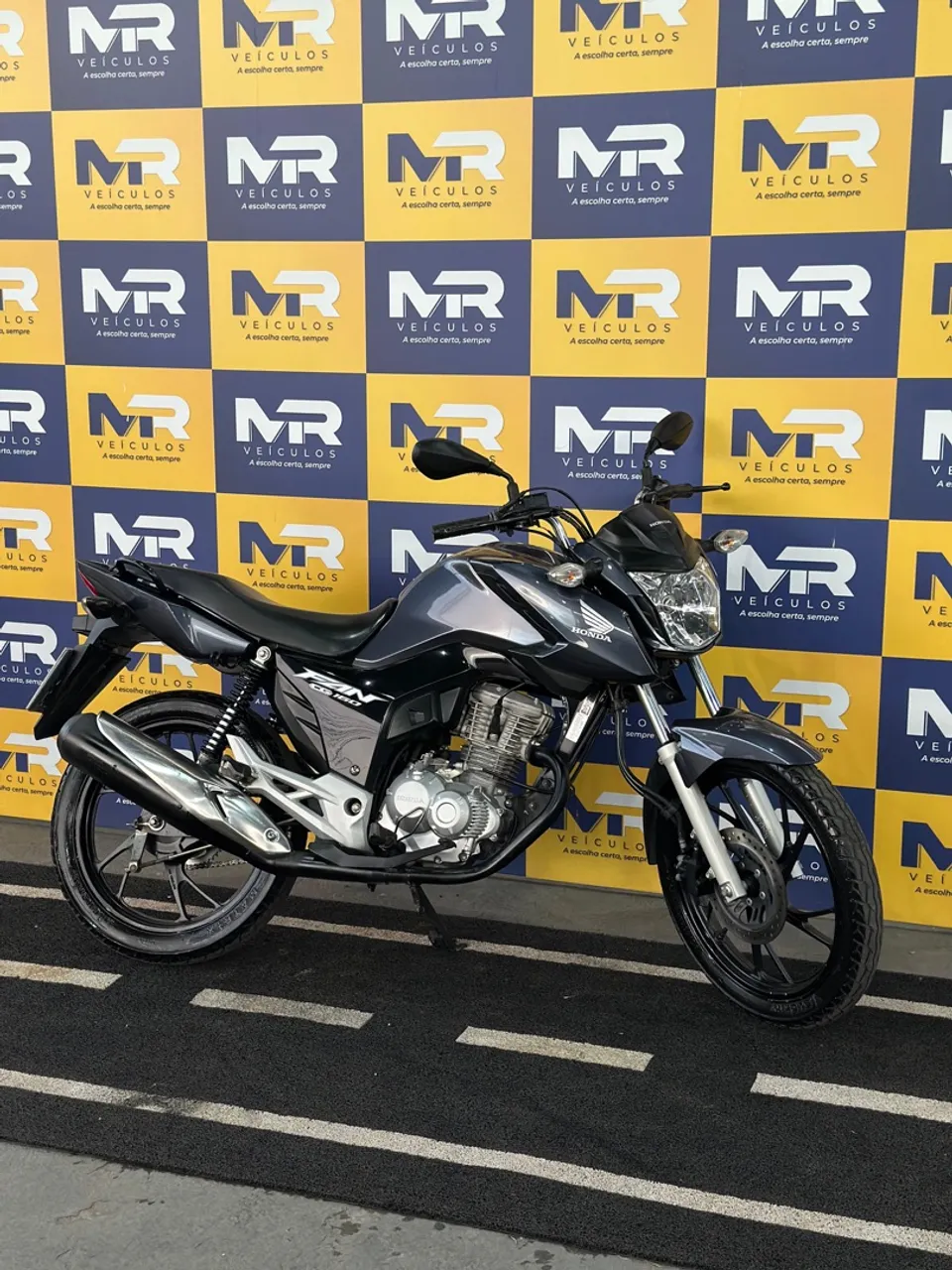 Honda Fan 2024 ( mrveiculos) 