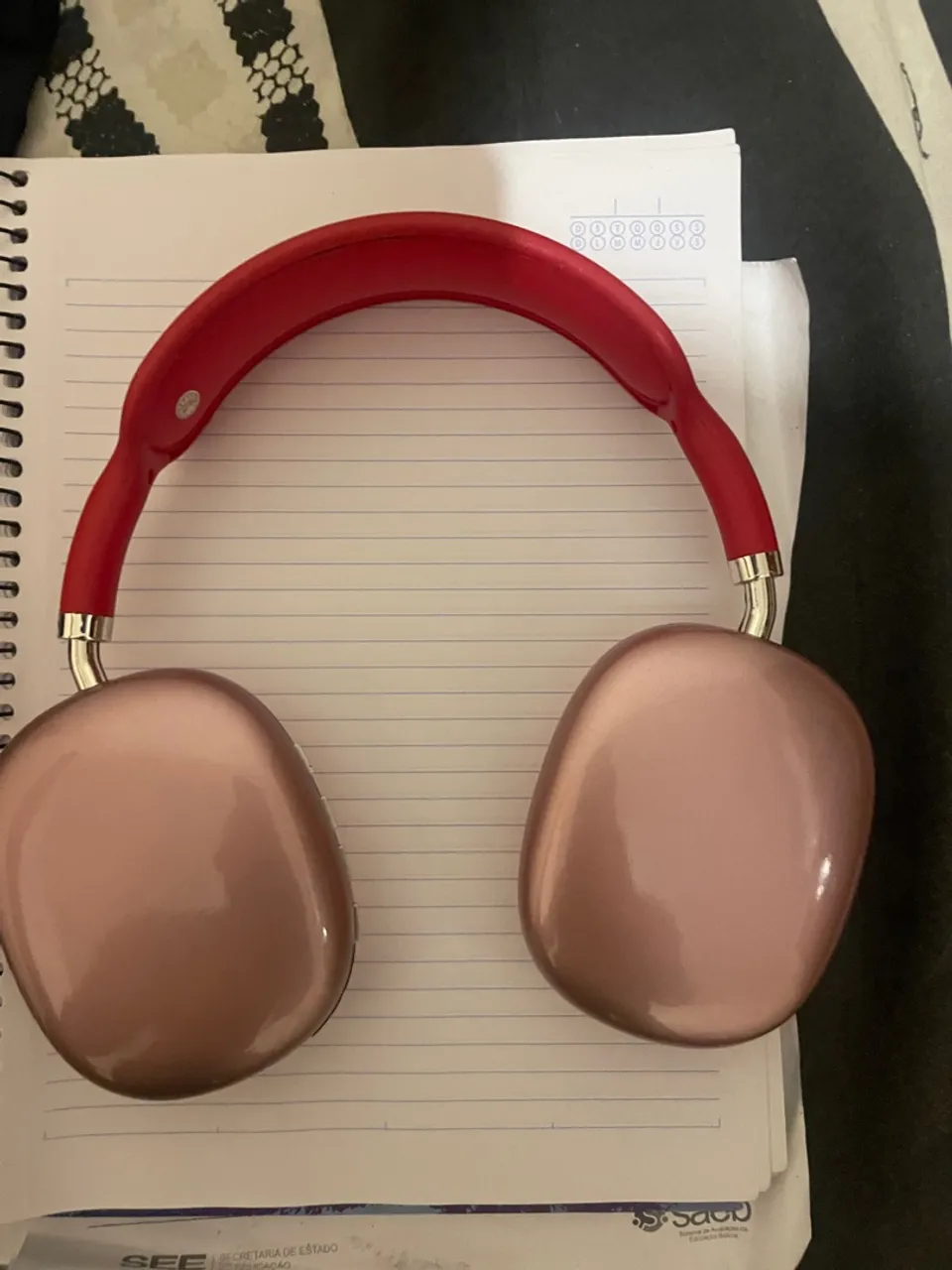AirPods Max Rosa - Som Imersivo e Design Elegante