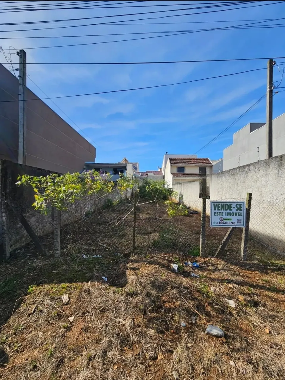 Imóvel para venda possui 210 metros quadrados em Fazendinha - Curitiba - PR