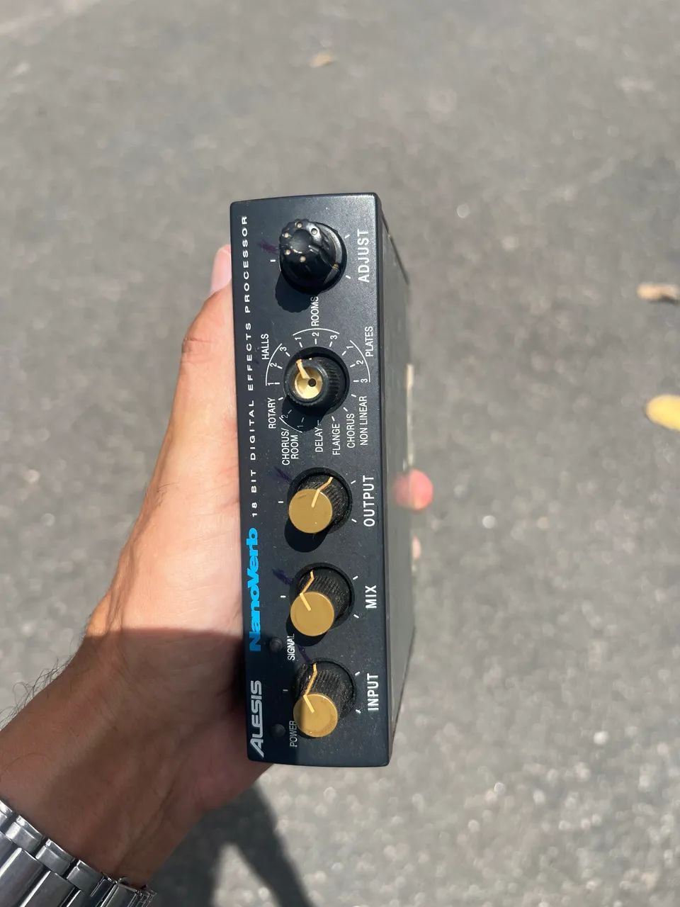 Vendo máquina de efeitos Alesis nanoverb - Foto 2