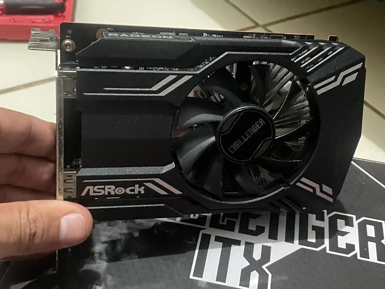 Rx 6400 4GB - Roda vários jogos - Foto 2