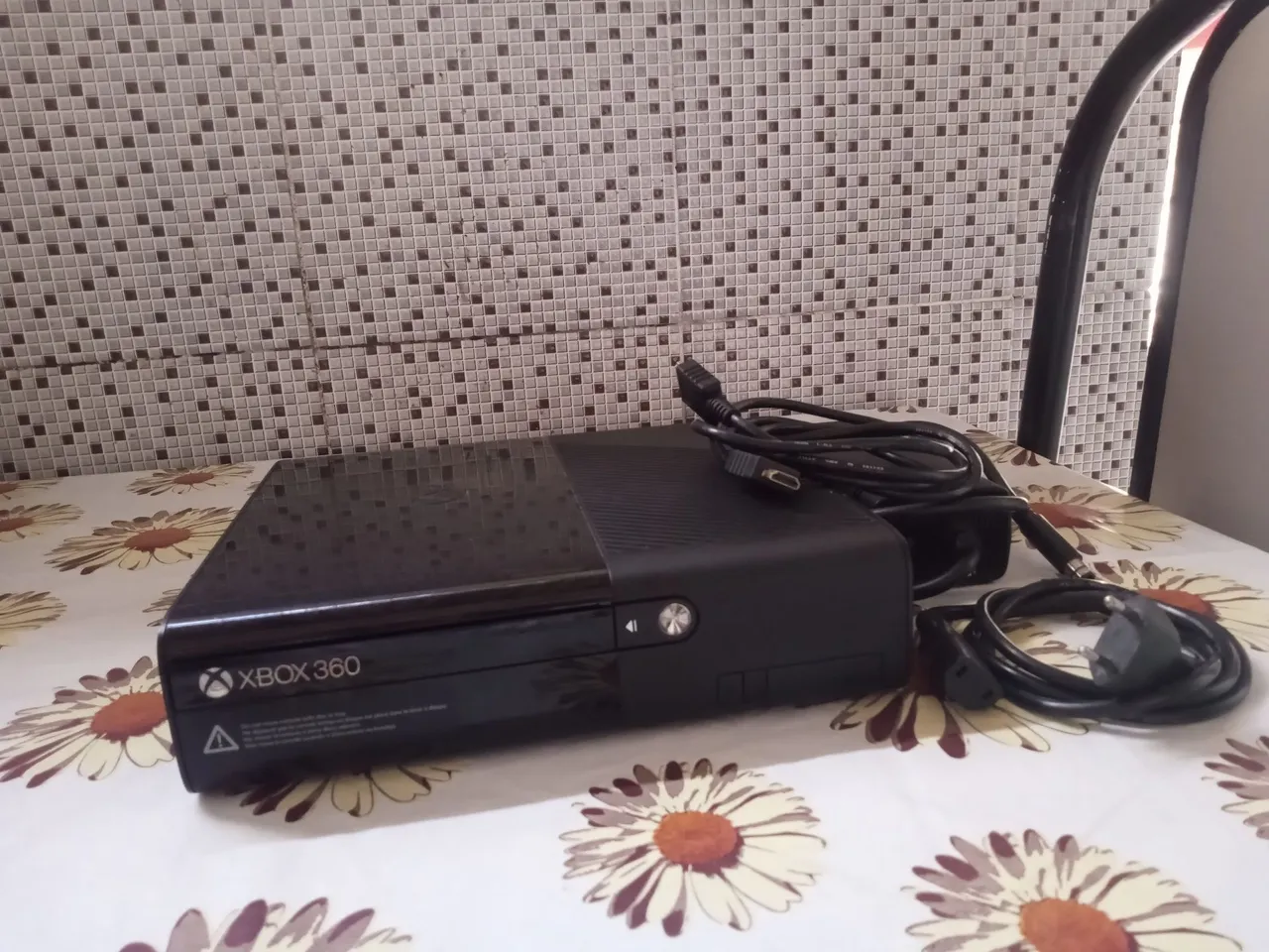 Xbox 360 Léia a descrição