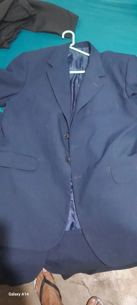 Blazer Azul Marinho - Elegância e Estilo