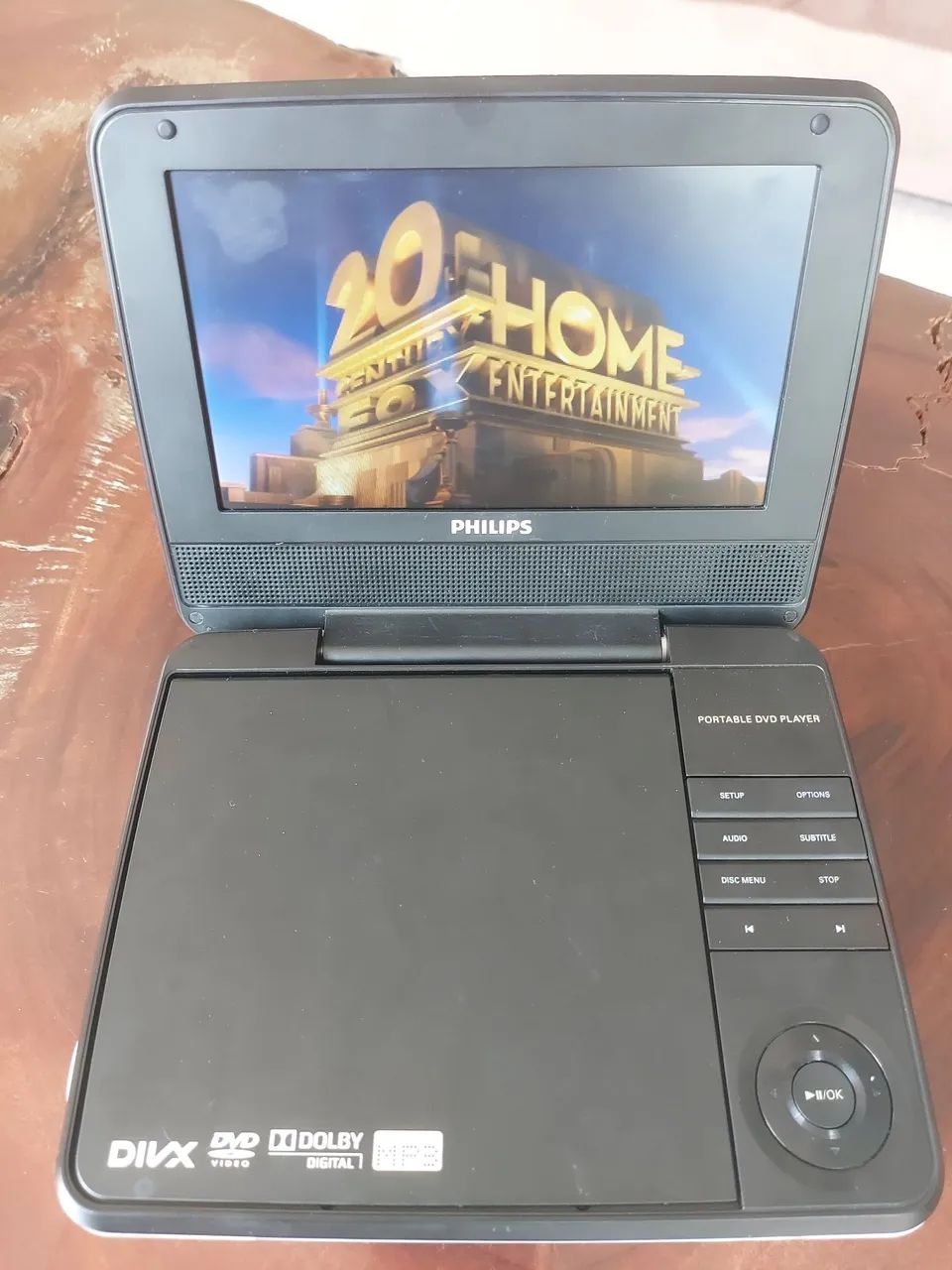 Dvd Portátil com controle sem fio p jogos  - Foto 6