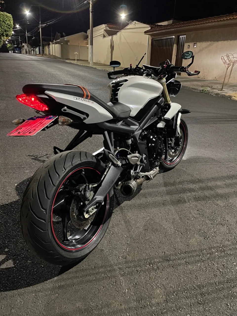 Triumph Street Triple 675
