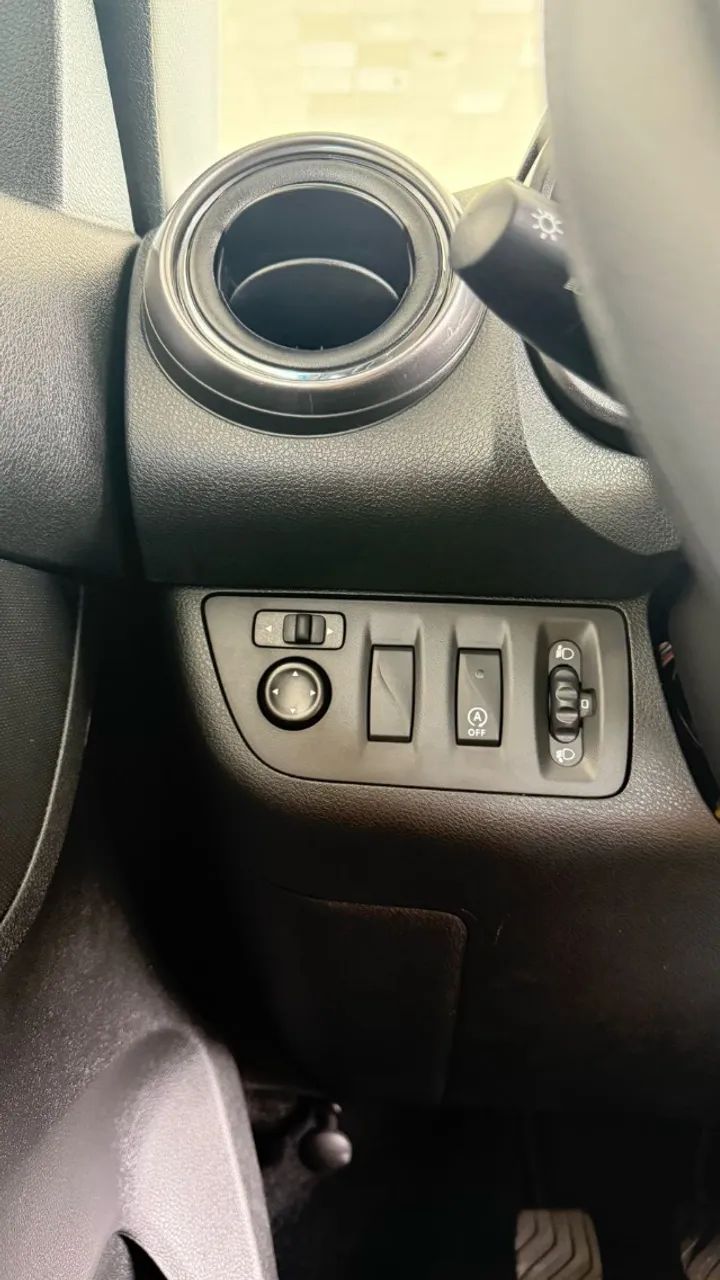 Kwid Outsider 2026 0km com taxa promocional de 0,39% - Foto 4