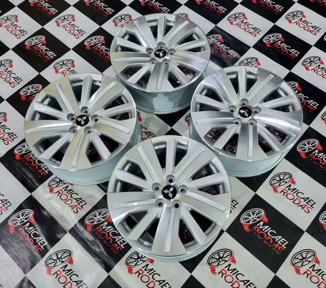 Jogo de Rodas aro 18 Mitsubishi Outlander 5x114 Originais Zeradas  - Foto 11