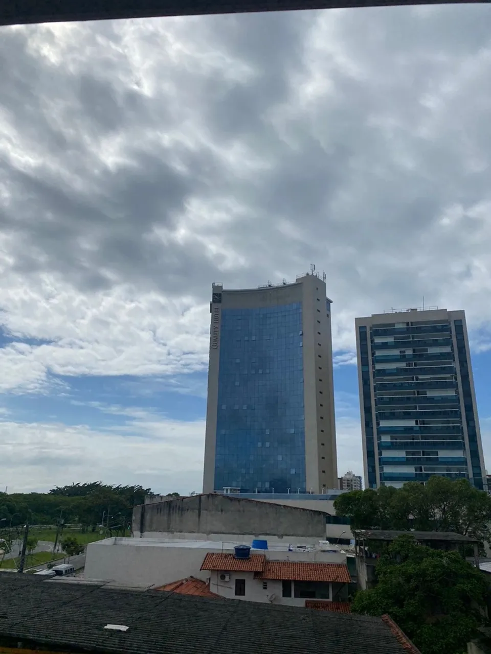 Vendo apartamento de 1/4 sendo uma suíte sala e cozinha no Bairro Republica