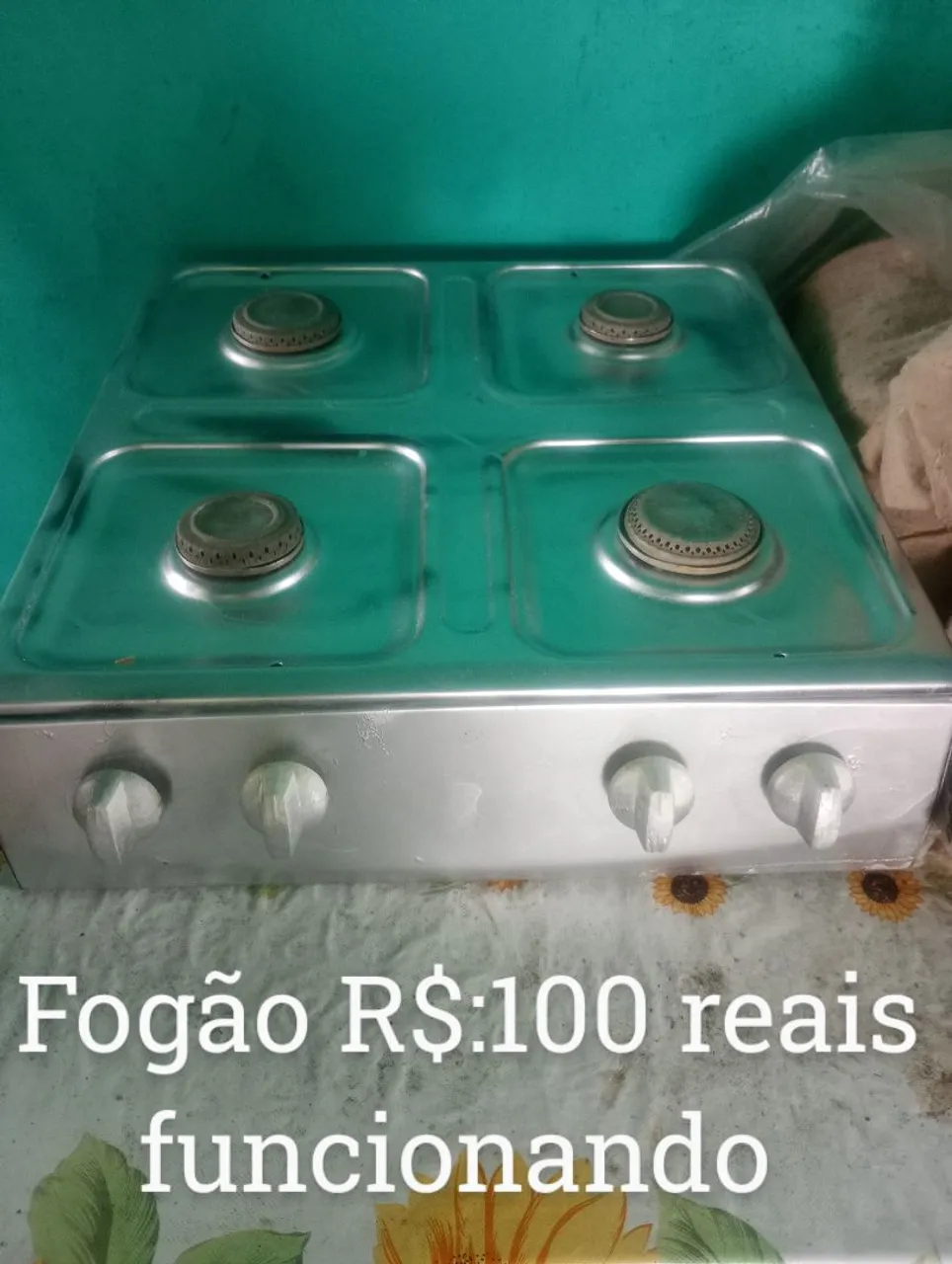 Fogão 4 bocas funcionando - R$100