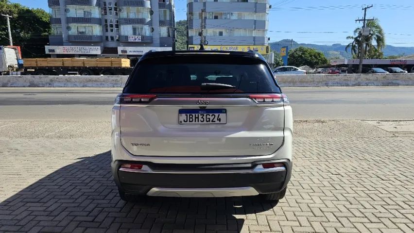 JEEP COMMANDER LIMITED TD380 2.0 AT. DIE. 4X4. ÚNICO DONO. NA GARANTIA ATÉ 2027.  - Foto 2