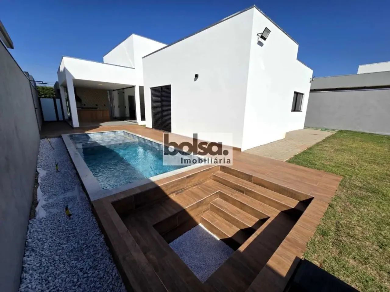 CASA NOVA NO CONDOMÍNIO PRIMAVERA COM 2 SUÍTES ! !