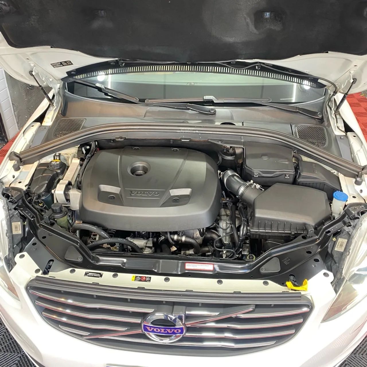 Volvo xc60 T5 2017  - Foto 5