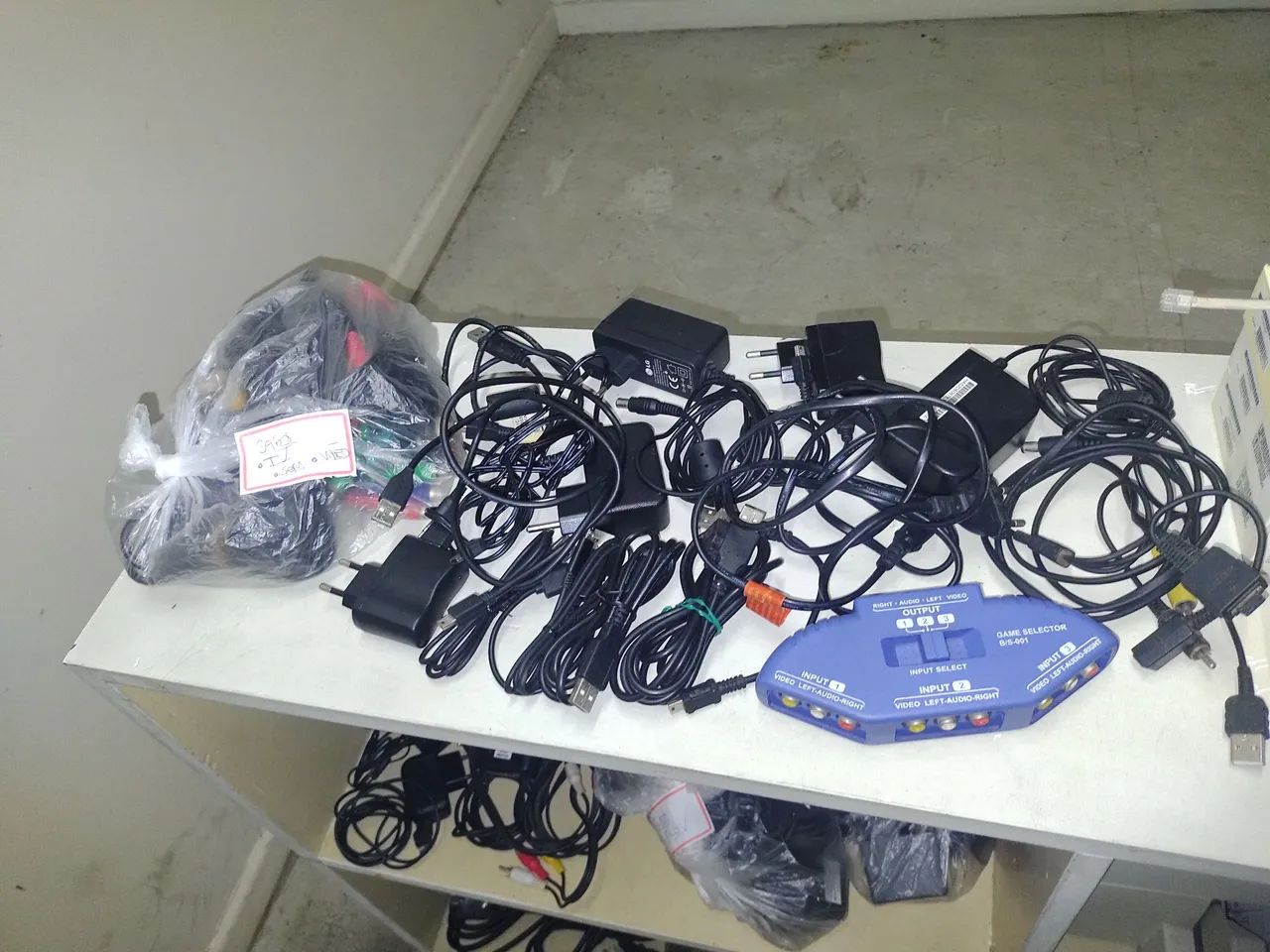 Carregador fonte para notebook, diversas marcas e modelos, usados, originais. E outros. - Foto 4