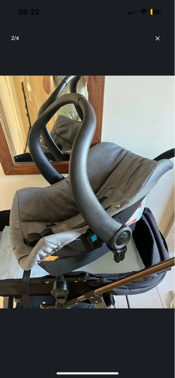 Carrinho de bebê + Moisés + bebê conforto