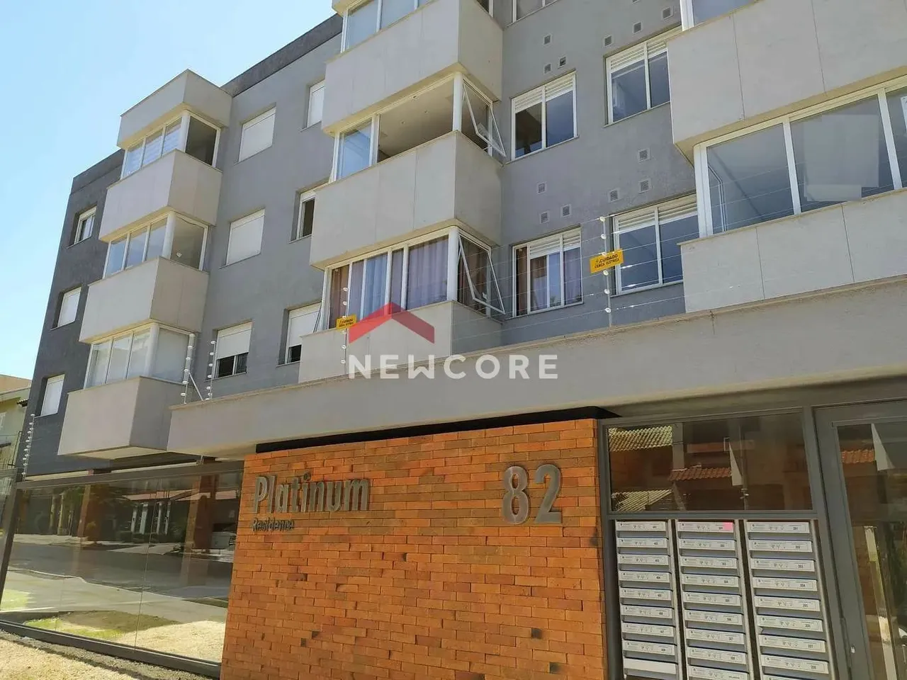 Apartamento em Rua Jalmar Azambuja Diniz - Jardim Itu - Porto Alegre/RS