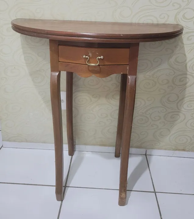 Mesa em Madeira/Dobrável