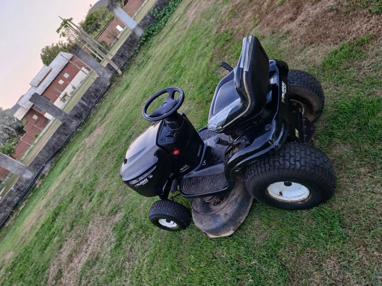 Trator de Cortador de grama Murray Select  - Foto 2