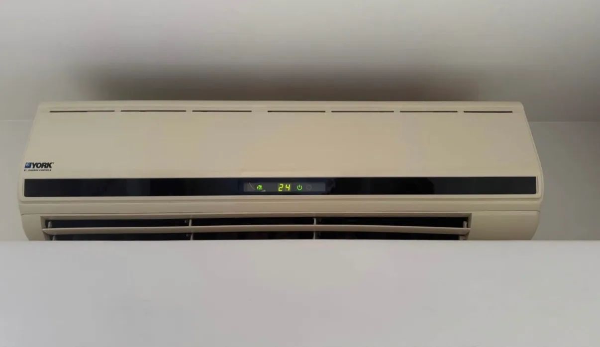 Ar-condicionado sprint 7.500 btus York - Foto 2