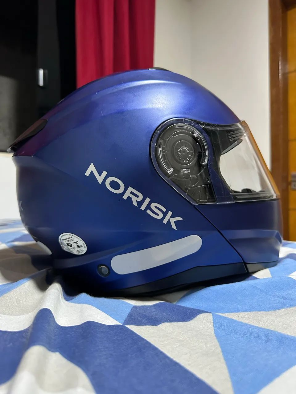 Capacete Norisk articulado e com óculos interno - Foto 6