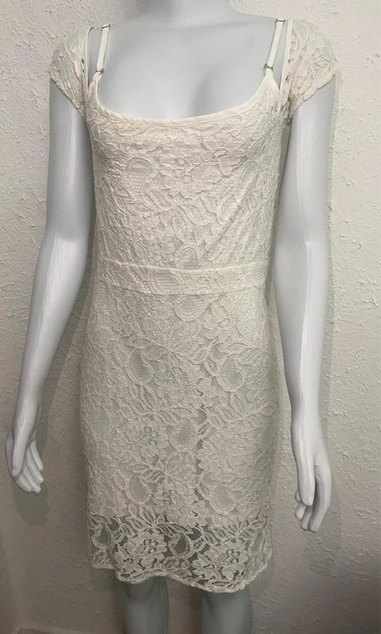 Vestido com Renda Kaele Tamanho 40 Branco Ótimo Estado - Foto 3
